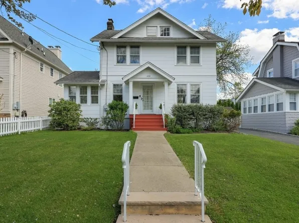 235 Seneca Pl, Westfield Town, NJ 07090