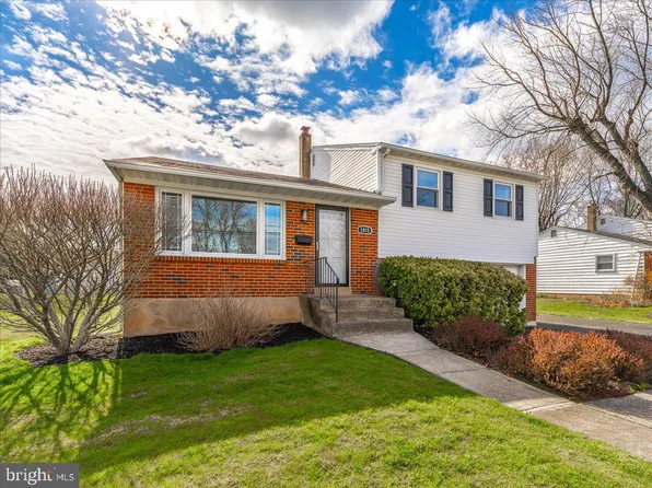 1815 Twining Rd, Willow Grove, PA 19090