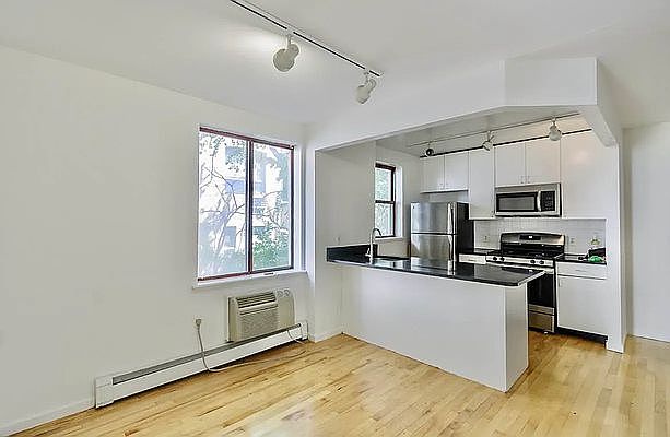 1st image of 190 E 7th St APT 514