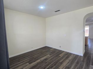 7963 Roseview Way, Sacramento, CA 95828