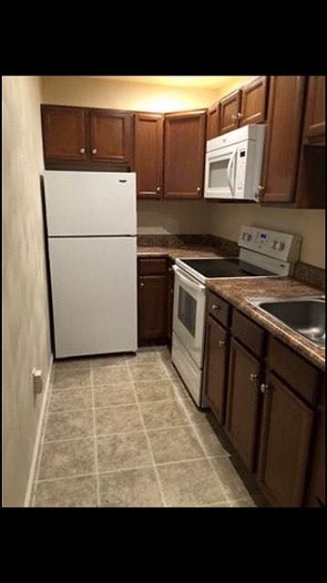 1st image of 901 S Mill St