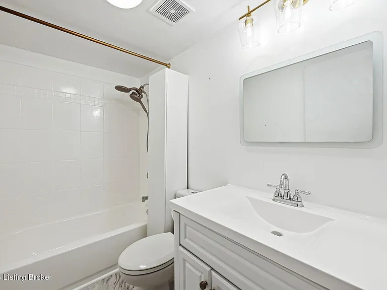 2745 Grinstead Dr #103 — Photo 23