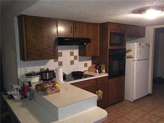 4th image of 1505 SE P St