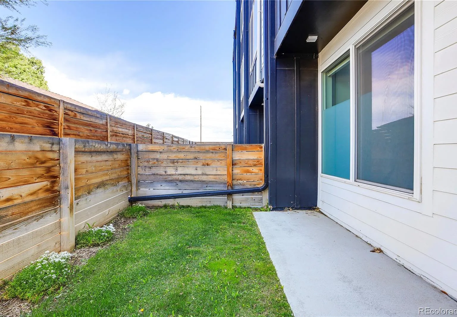 3 bed, 3.5 bath, 1504 sqft, $2,995 — Photo 4