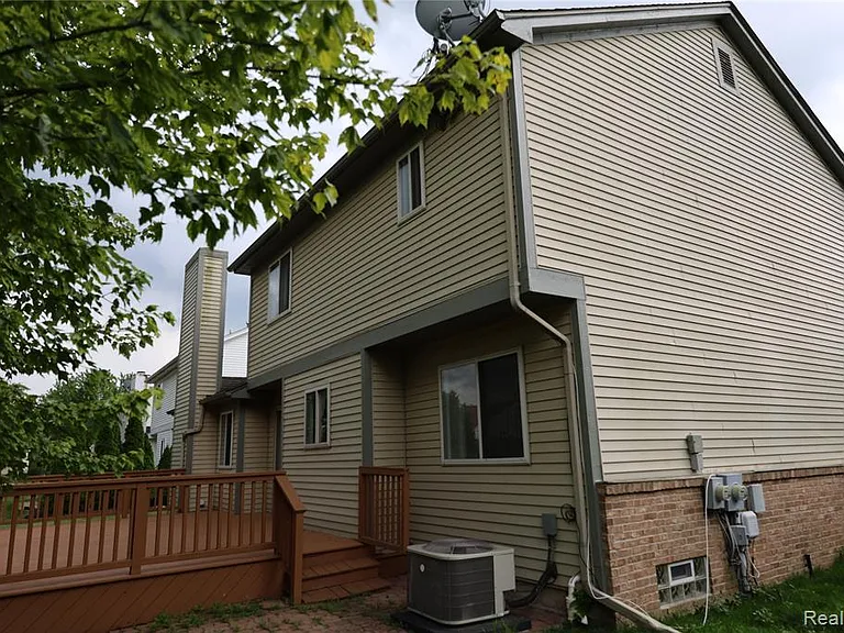 3361 Milcroft Ct — Photo 4