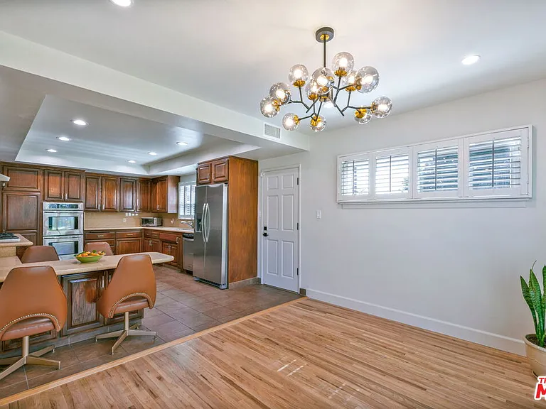 5911 S Corning Ave — Photo 14