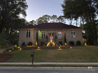 224 N Circle Dr, Fairhope, AL 36532
