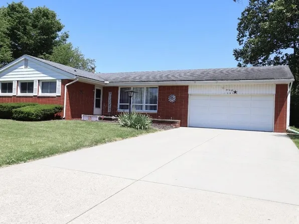 1006 NE 2nd St, Washington, IN 47501