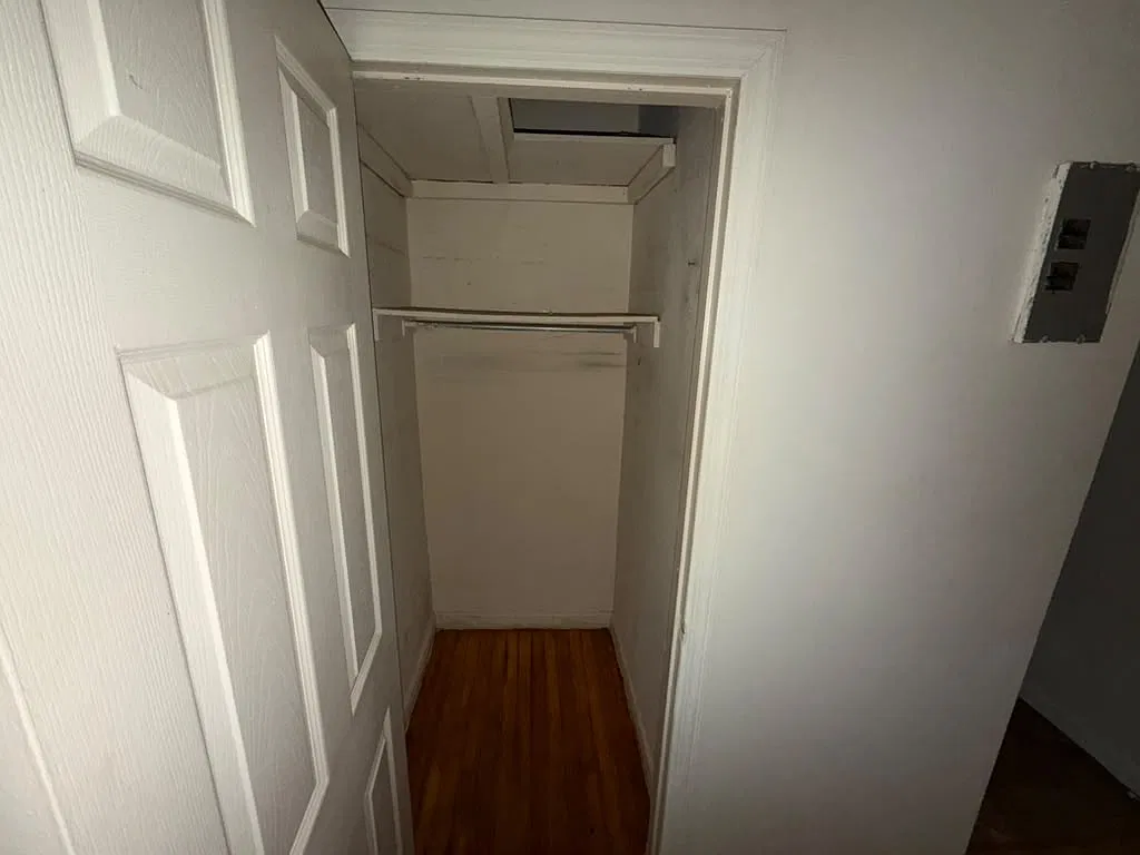 1 bed, $2,027 — Photo 4