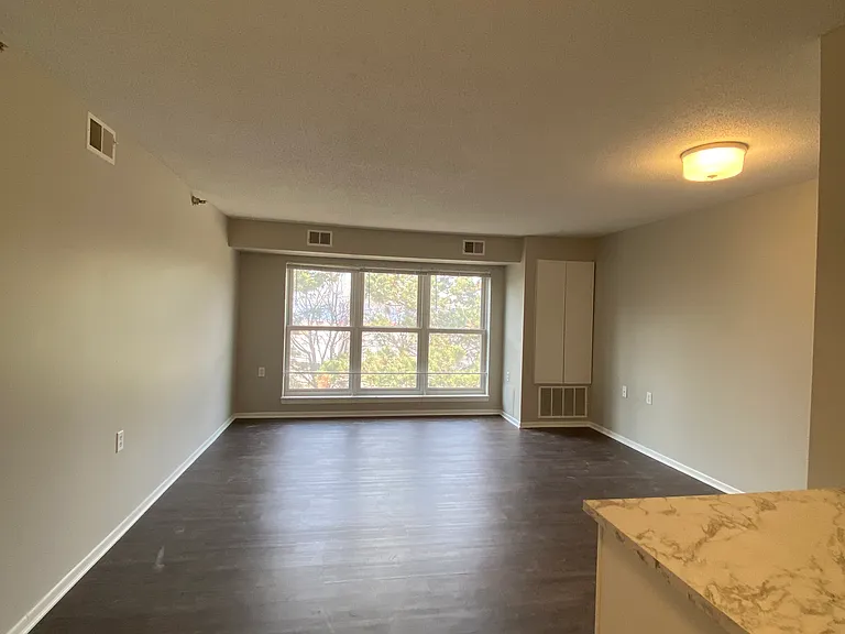 1068 N Raymond Ave #104 — Photo 12