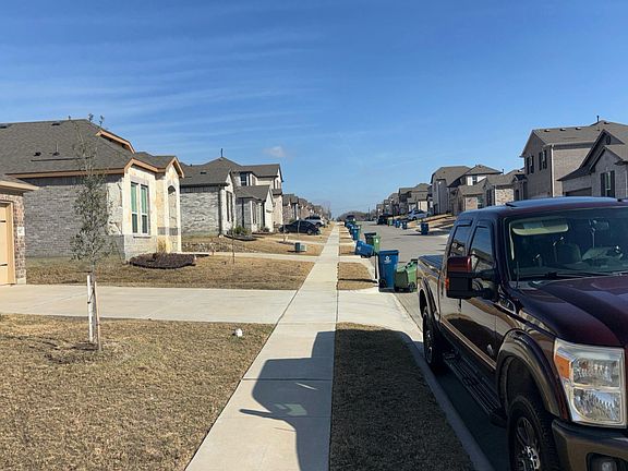 4th image of 913 Brock Dr