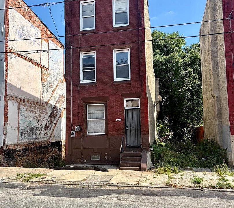 1st image of 2738 W Glenwood Ave