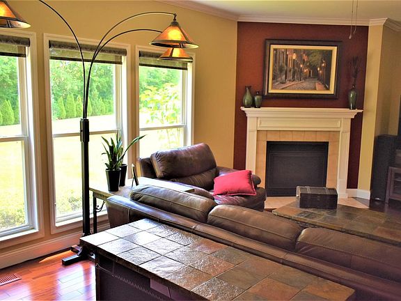 4th image of 6233 Kildare Ct