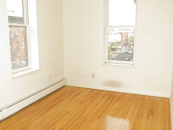5th image of 500 Jersey Ave APT 4C