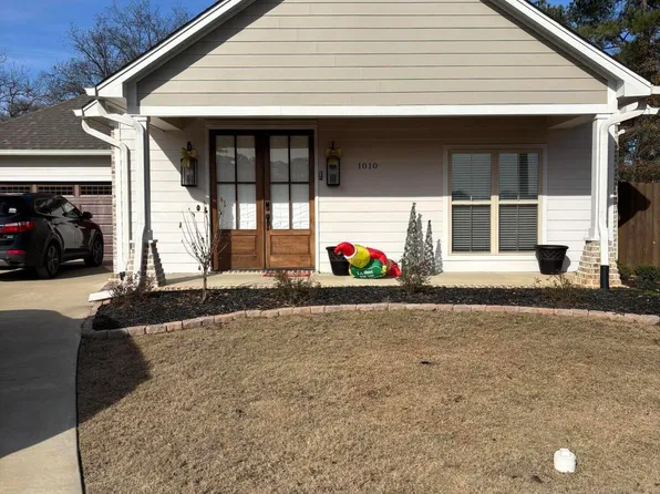 1010 Celi Pearl Cv, New Albany, MS 38652