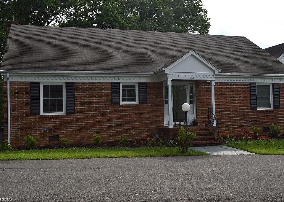 1st image of 330 Cross Creek Dr APT A