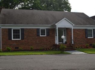 330 Cross Creek Dr APT A, Mount Airy, NC 27030