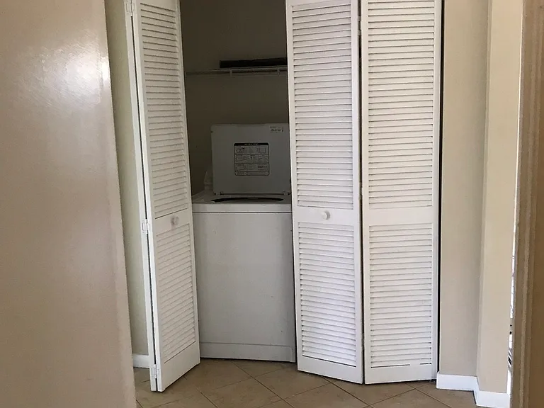 15215 Amberly Dr #905 — Photo 9