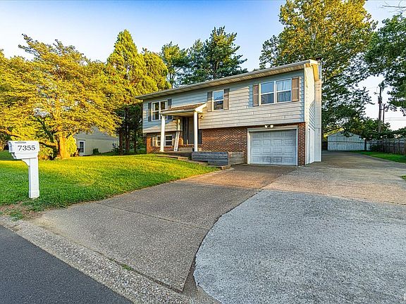 3rd image of 7355 Oakpark Dr