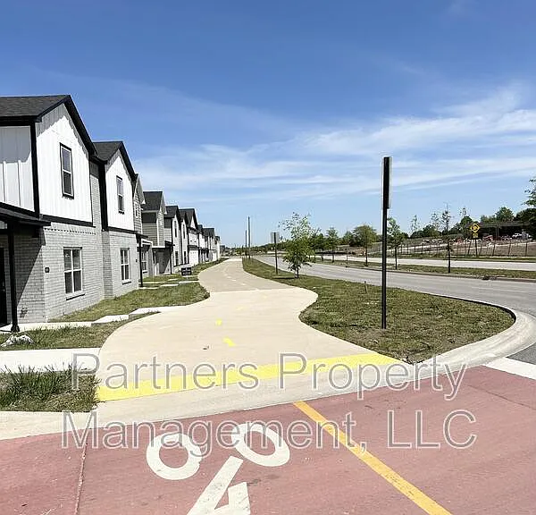 940 S Amarillo Ave #1 — Photo 24