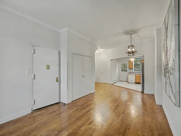 49 Bradhurst Avenue image 22 of 33