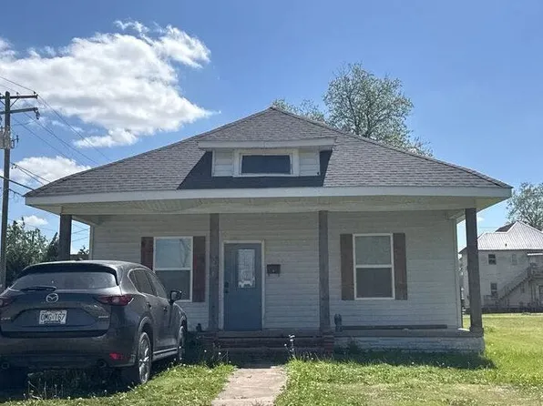 108 Black Ave, Chaffee, MO 63740