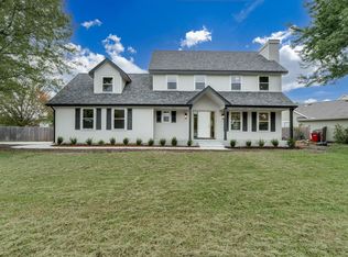 2630 N Parkwood Ln, Wichita, KS 67220