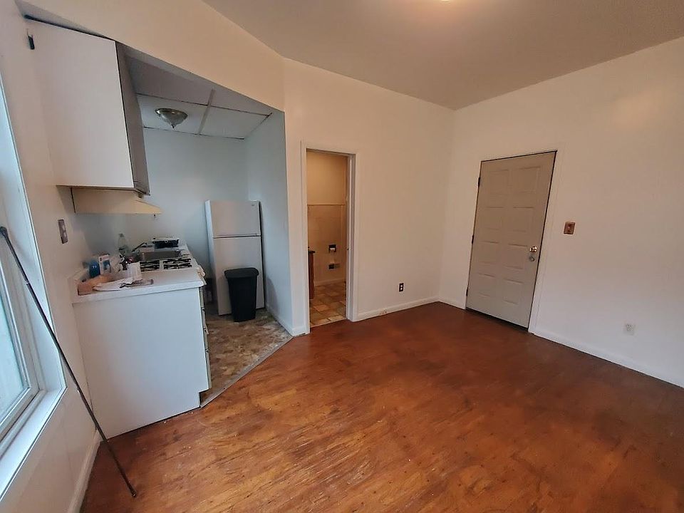 2nd image of 641 Park Ave APT 15
