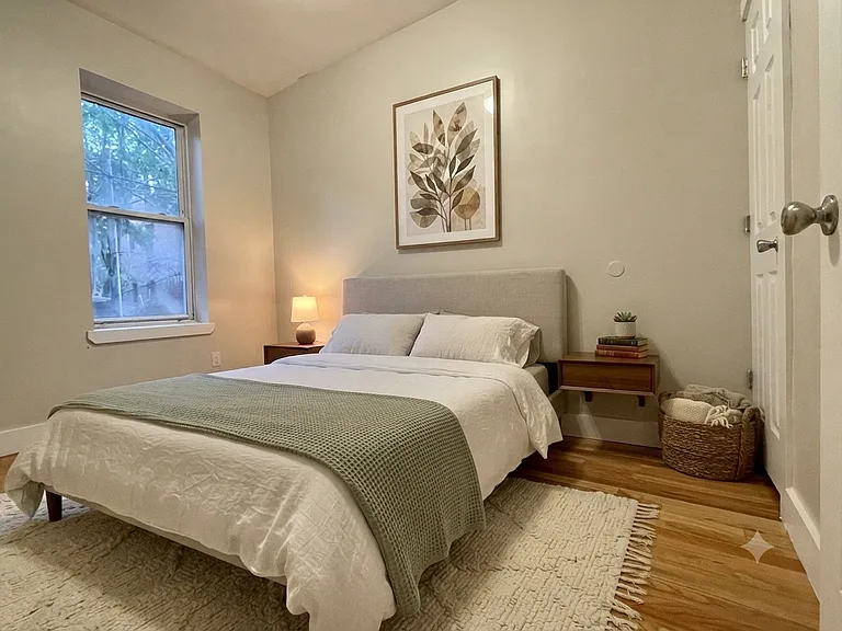 134 E 59th St #2 — Photo 5