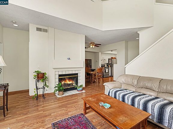 5th image of 116 Whaler Cir