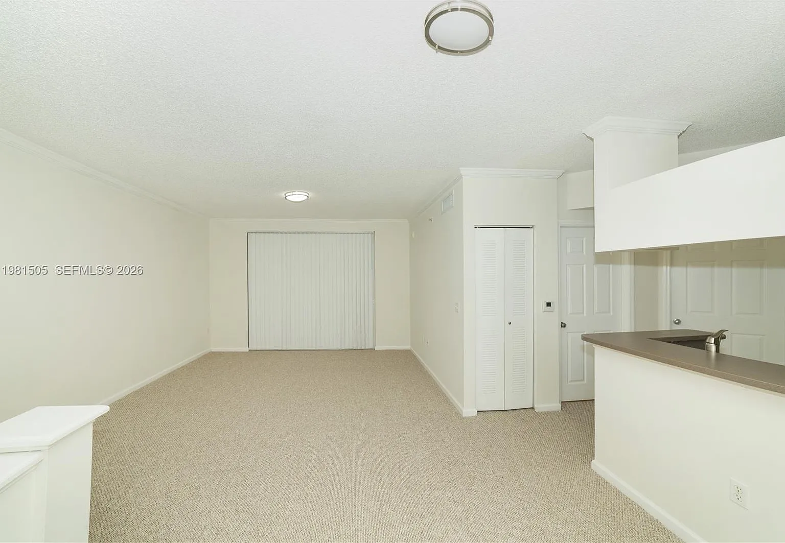 Porto Bellagio Condo — Photo 2