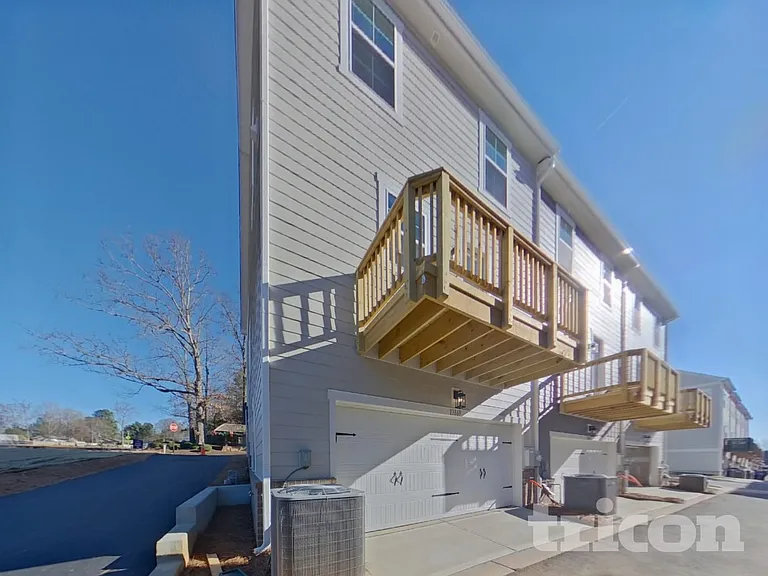 13869 Hill St — Photo 18