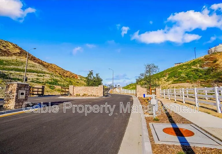 30000 N Camino Los Robles — Photo 33