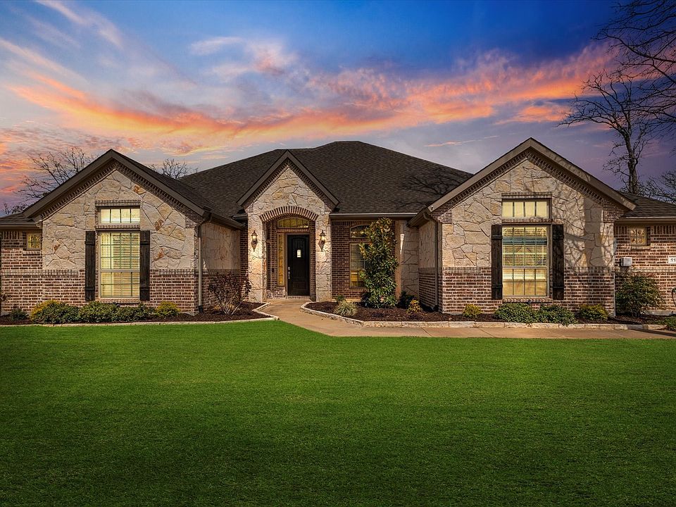1st image of 115 Dogwood Dr