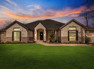 115 Dogwood Dr, Aubrey, TX 76227