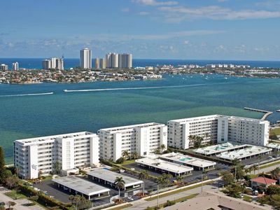 501 Lake Shore Dr APT 305, Lake Park, FL, 33403