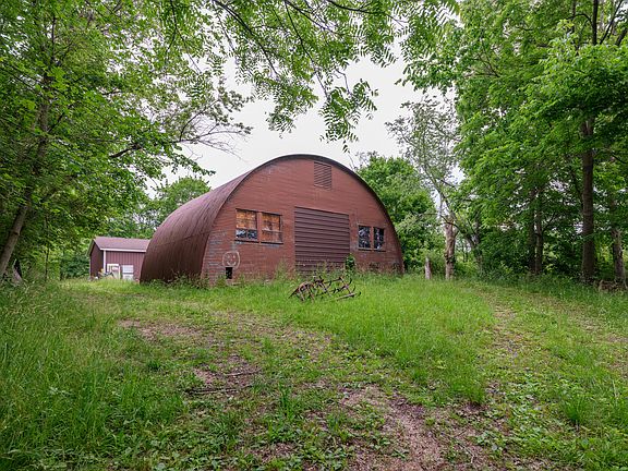 5th image of 354 Burgess Dr