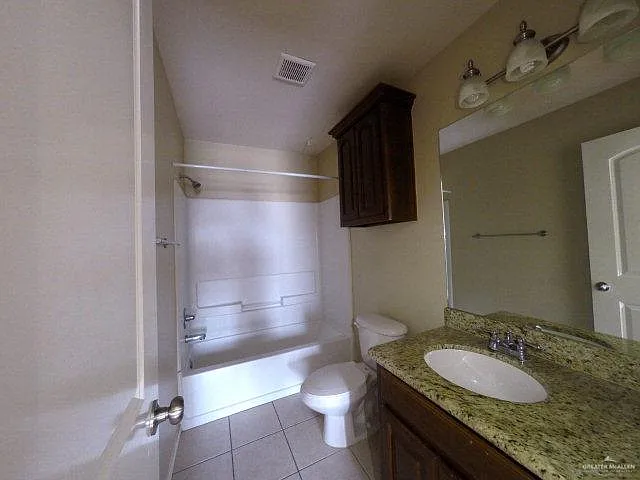 400 S 49th St #3 — Photo 11