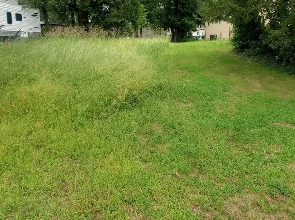 706 34th Pl, Fort Madison, IA 52627