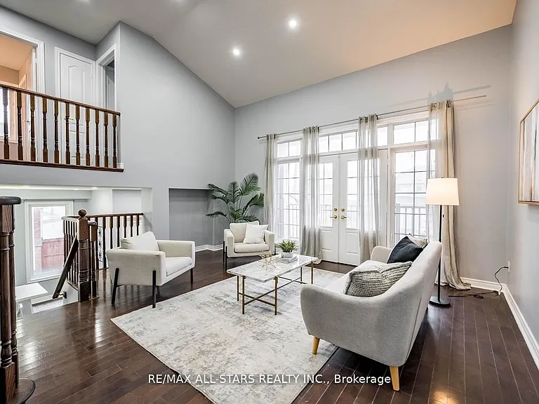 138 Yakefarm Blvd — Photo 15