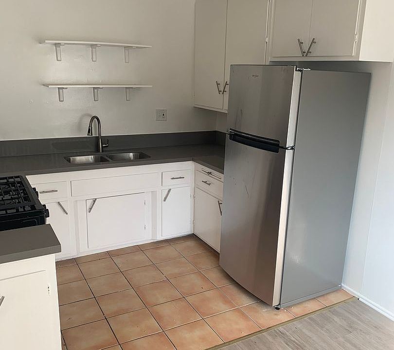 1st image of 1134 10th St APT 1