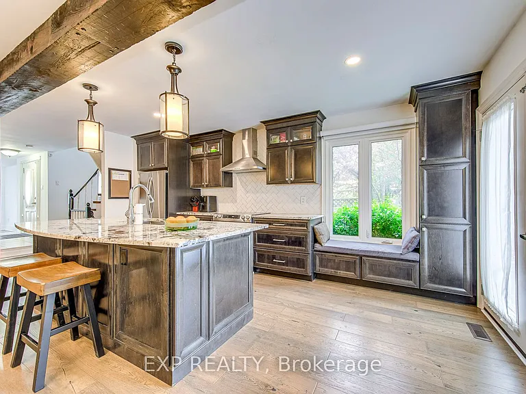 1225 Hedgestone Cres — Photo 11