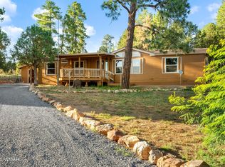 2192 Gingerbread Ln, Overgaard, AZ 85933