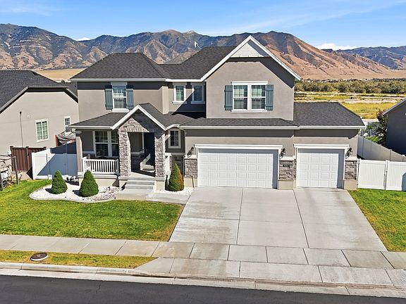 2nd image of 5686 N Duke Ln