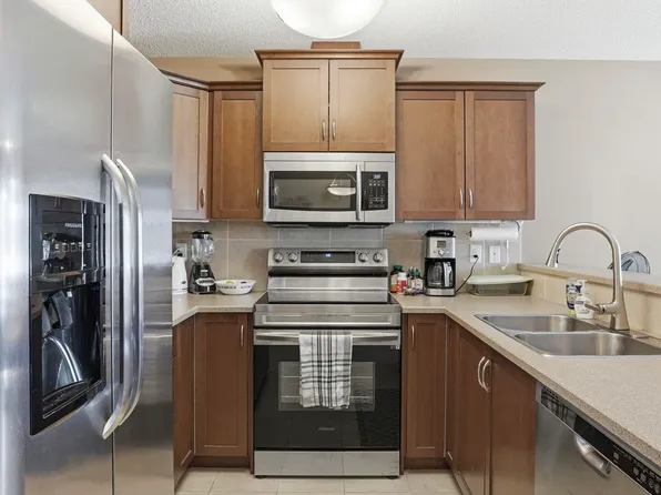 9511 102nd Ave NW #29, Morinville, AB T8R 0C6