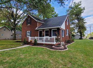 875 N 5th St, Breese, IL 62230