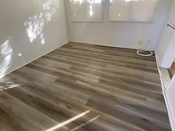 4th image of 26080 San Jacinto St #5