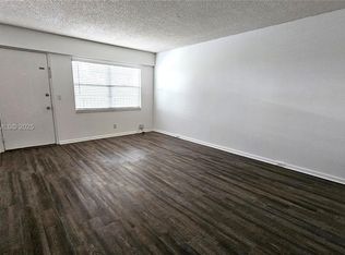 13450 SW 3rd St APT 415D, Hollywood, FL 33027