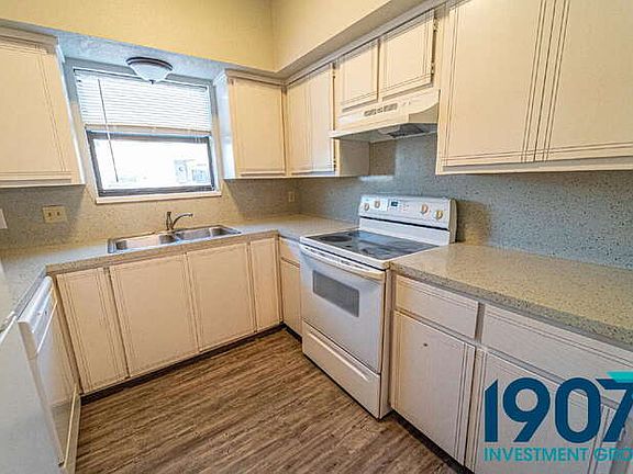 4th image of 1061 Rambling Oaks Dr
