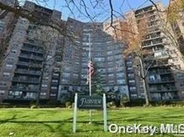 61-20 Grand Central Parkway #B910, Forest Hills, NY 11375